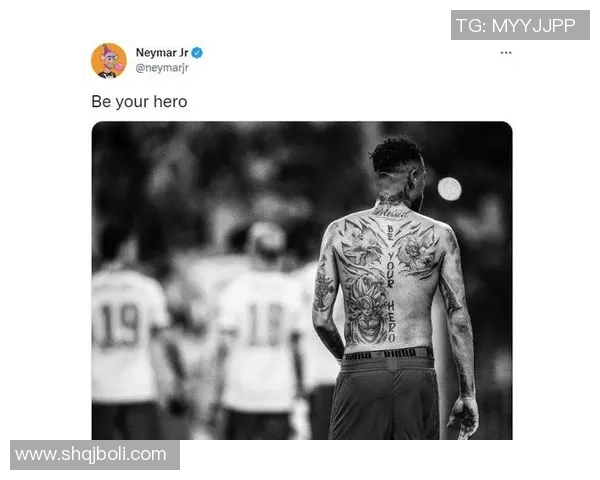 足球明星英文纹身设计欣赏与解析展现个性与热爱之美