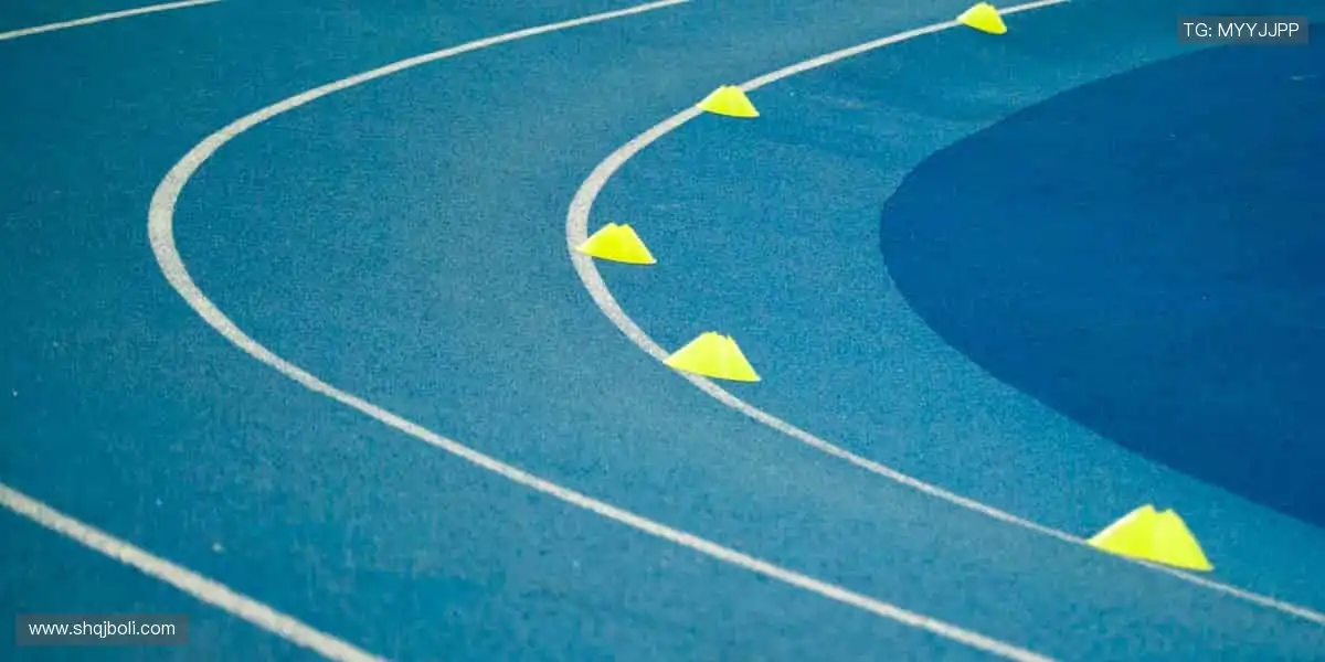 周边好物,粉丝专属!👕🎁 从球衣到纪念章,把热爱穿在身上!